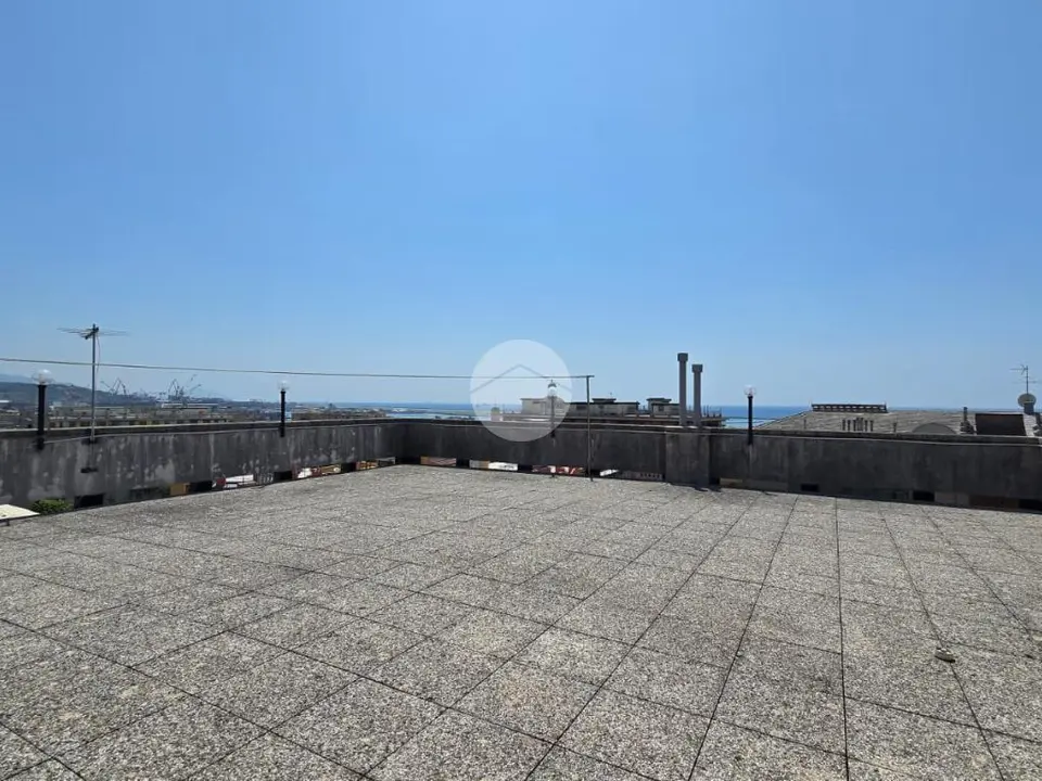6 locali in vendita a Genova