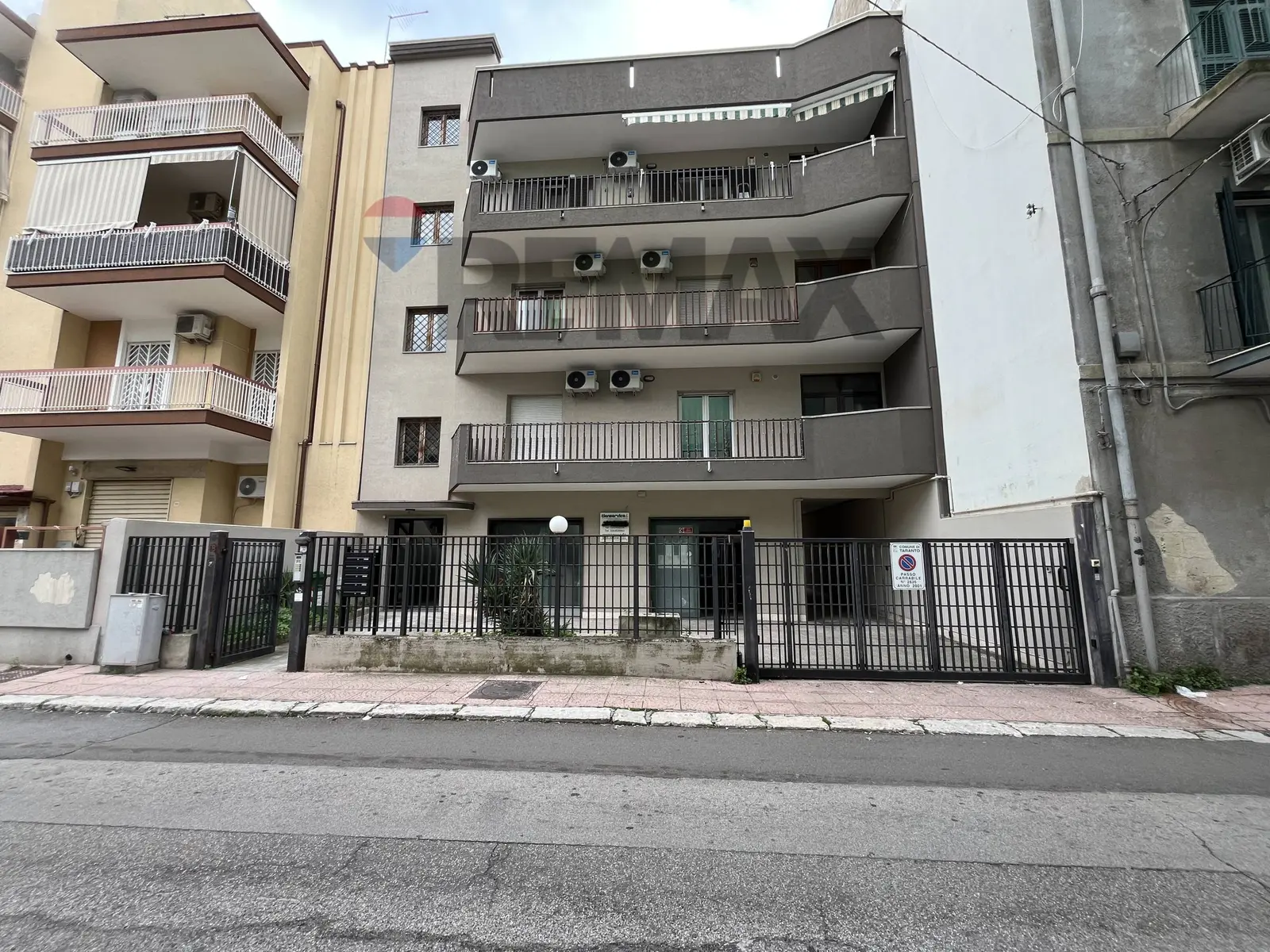 Locale Commerciale in Vendita a Taranto