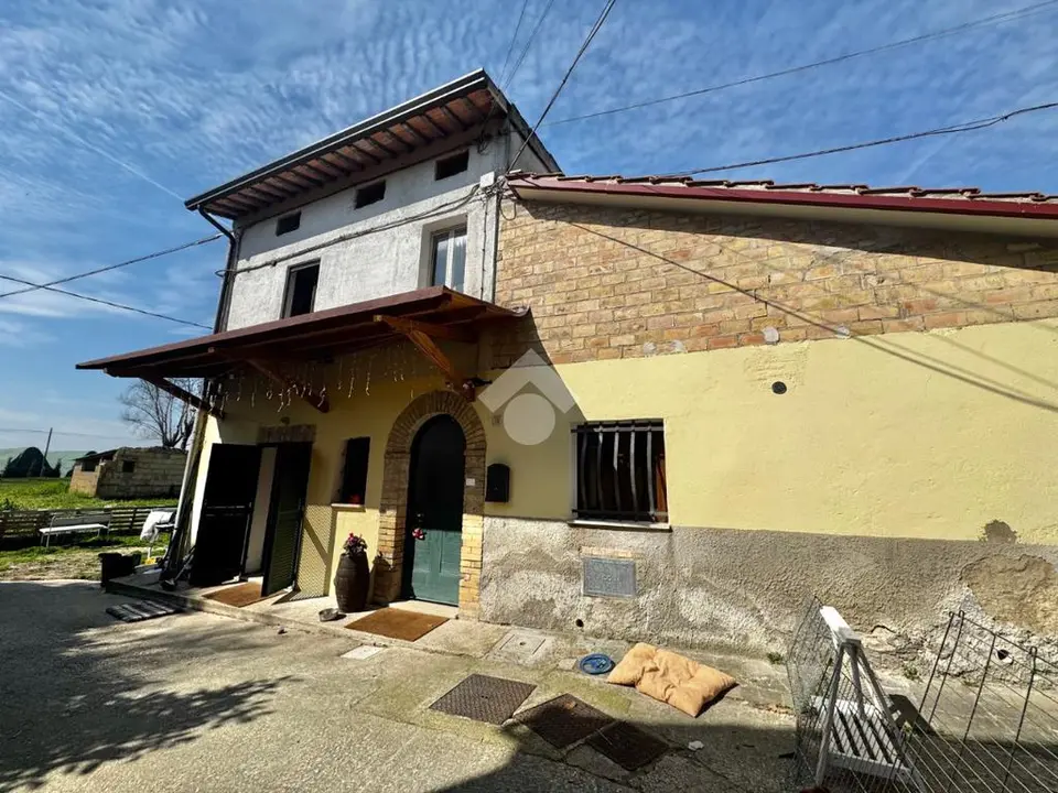 Casa indipendente in vendita a Assisi