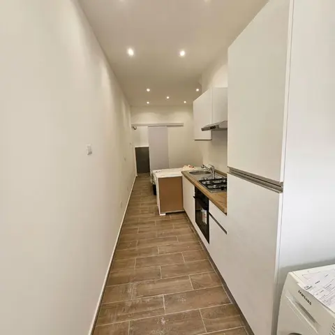 Appartamento in Via Matteo Donia  8, Palermo (PA)