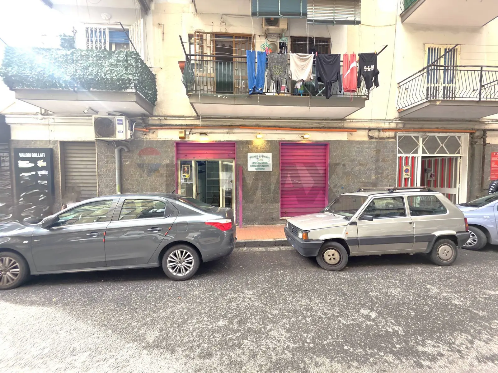 Negozio in Affitto a Napoli