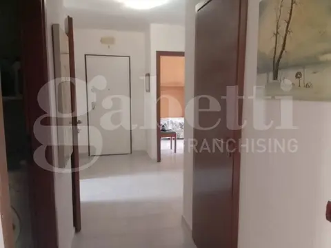 Appartamento in PIAZZA G.B.TEDESCO  8, Taranto (TA)