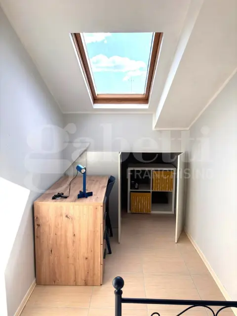 Appartamento in corso garibaldi , Napoli (NA)
