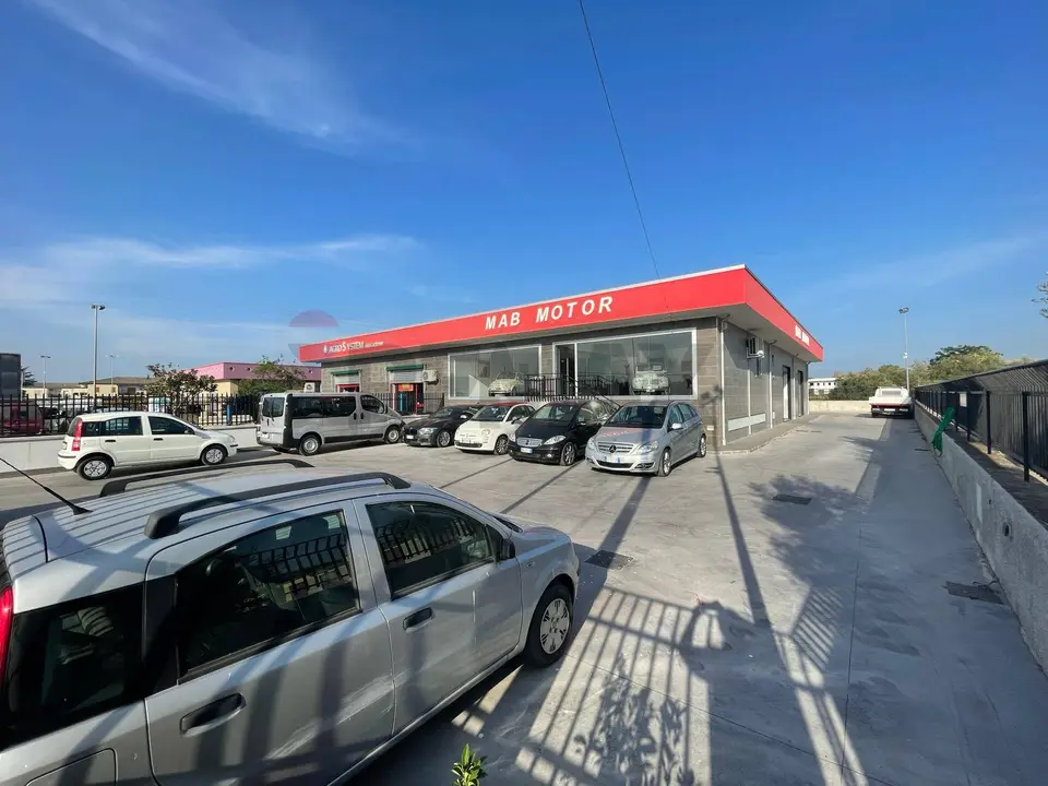Locale Commerciale in Vendita a Corigliano-Rossano