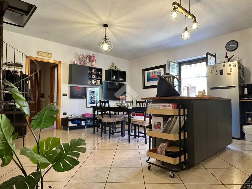 Quadrilocale in vendita a Giugliano In Campania