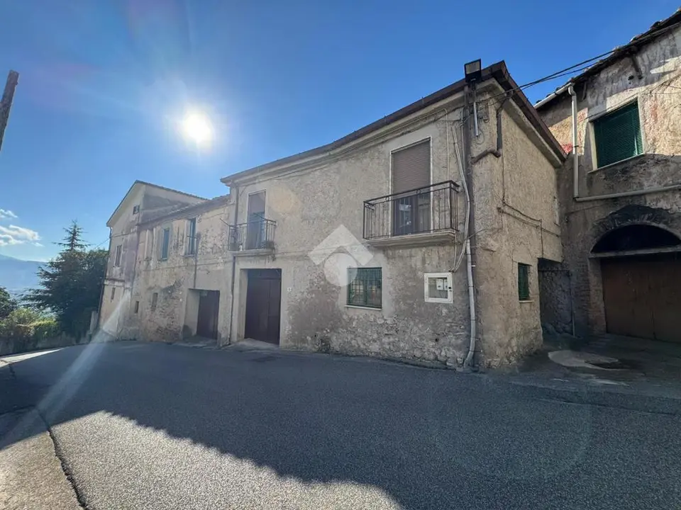 Casa semindipendente in vendita a San Cipriano Picentino