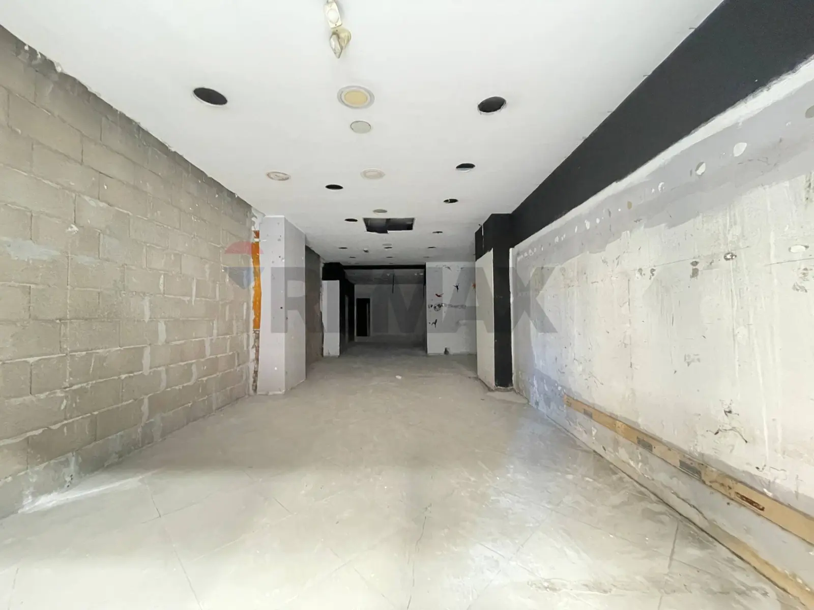 Locale Commerciale in Affitto a Nocera Inferiore