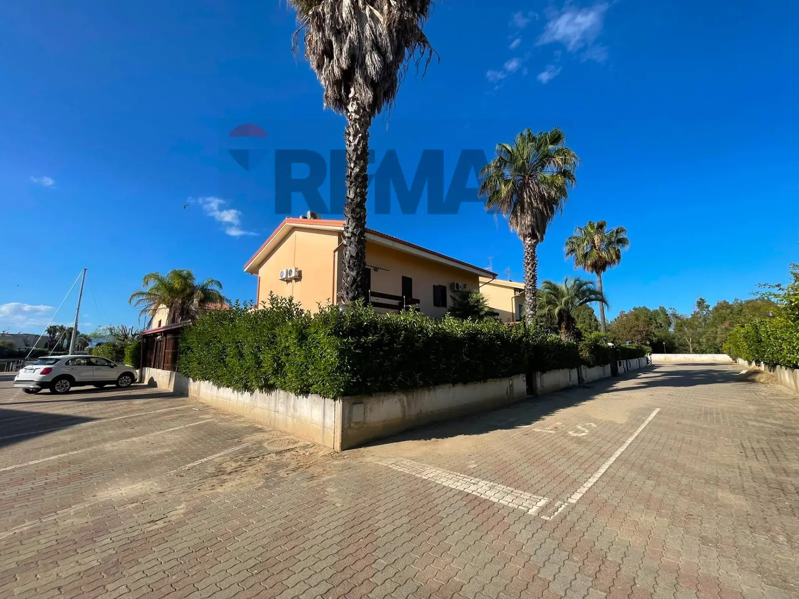 Villa a schiera in Vendita a Cassano all'Ionio