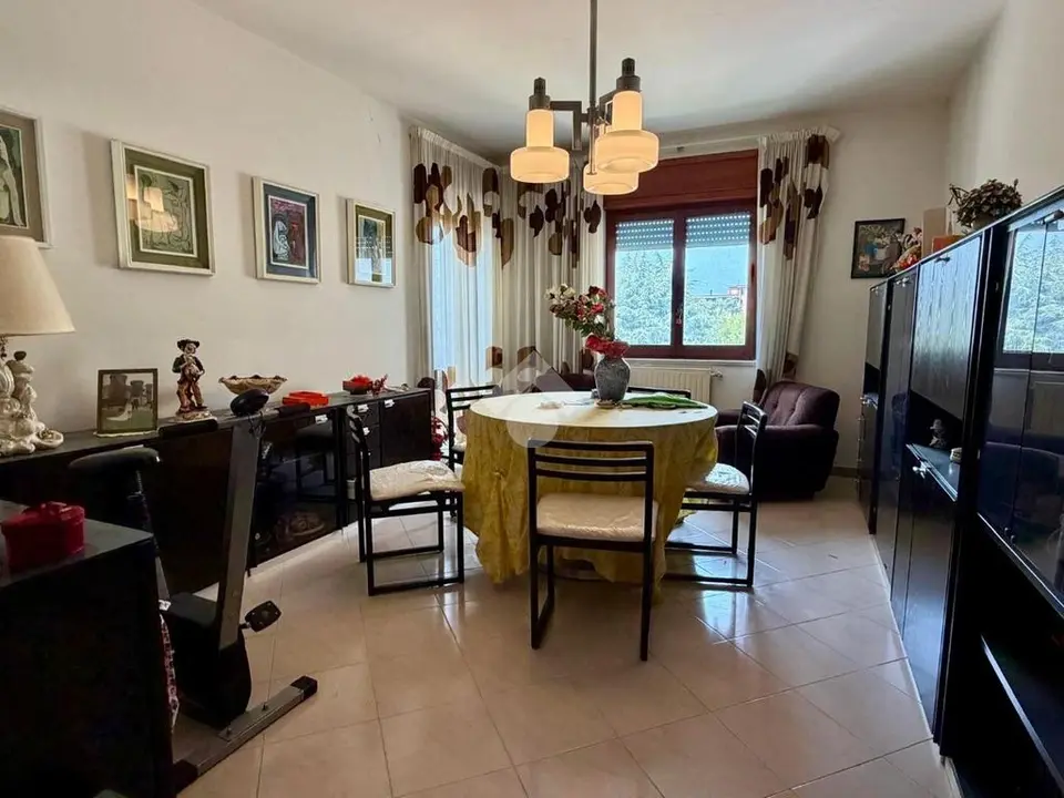 Quadrilocale in vendita a Pozzuoli