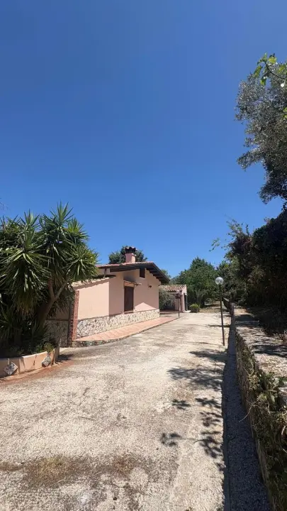 Villa in Via Rosalia Sinibaldi 23, Monreale (PA)
