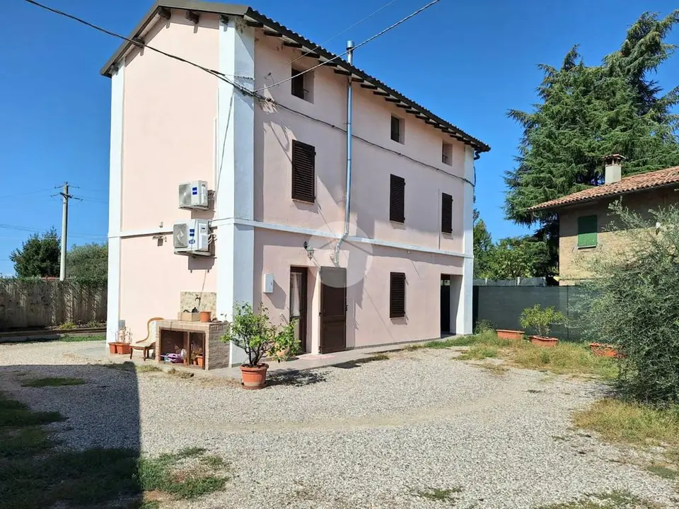 Casa indipendente in vendita a Valsamoggia