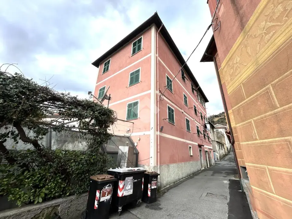 Quadrilocale in vendita a Serra Riccò