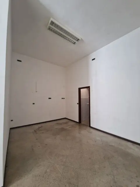 Negozio in via cappuccini 45, Brindisi (BR)
