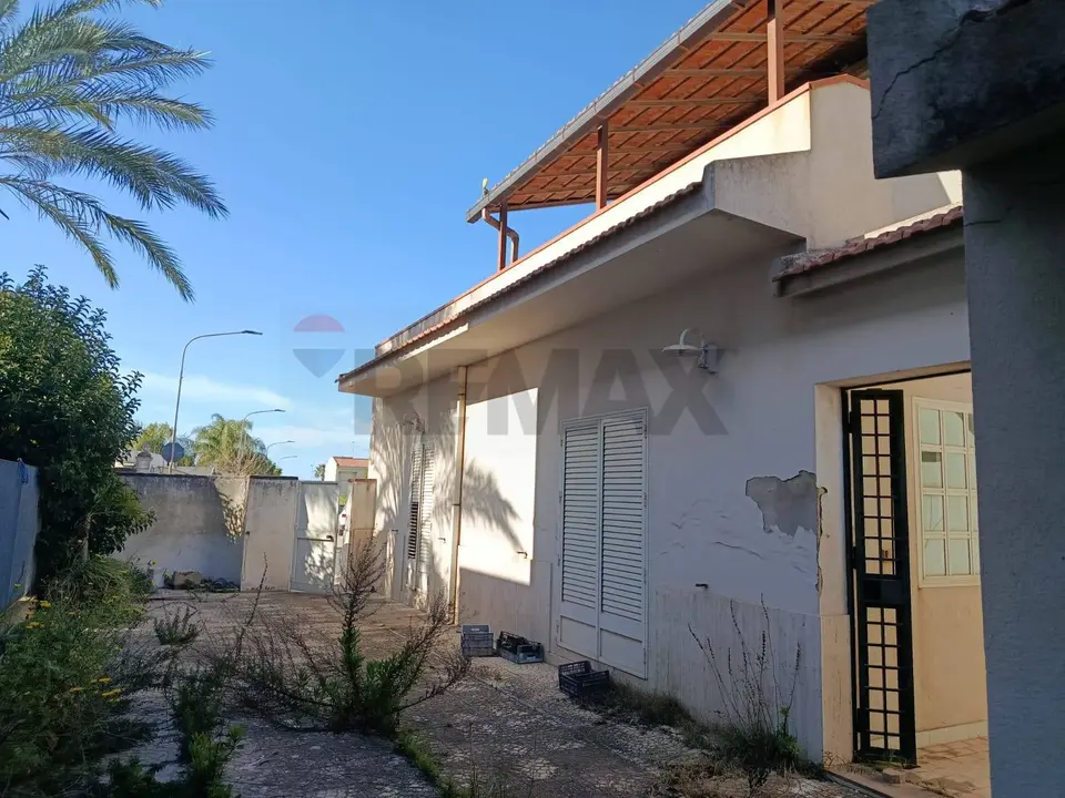 Villa singola in Vendita a Comiso