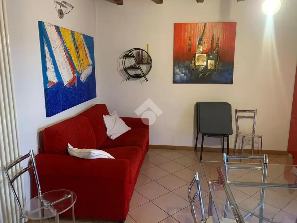 Bilocale in affitto a Sale Marasino