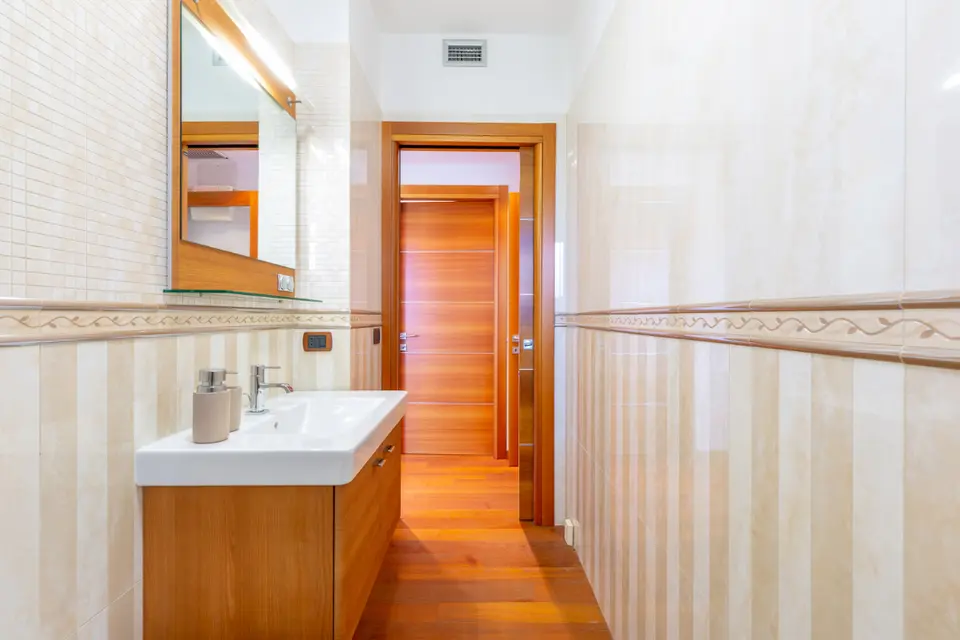 Appartamento in Via  Dei Falconi  61, Cagliari (CA)