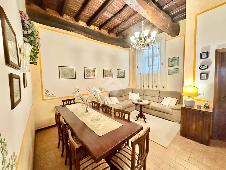 Quadrilocale in vendita a Spoleto