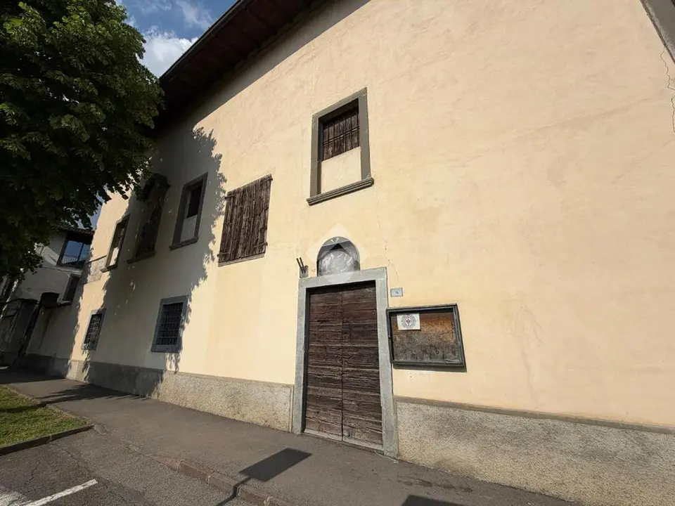 Rustico in vendita a Urgnano