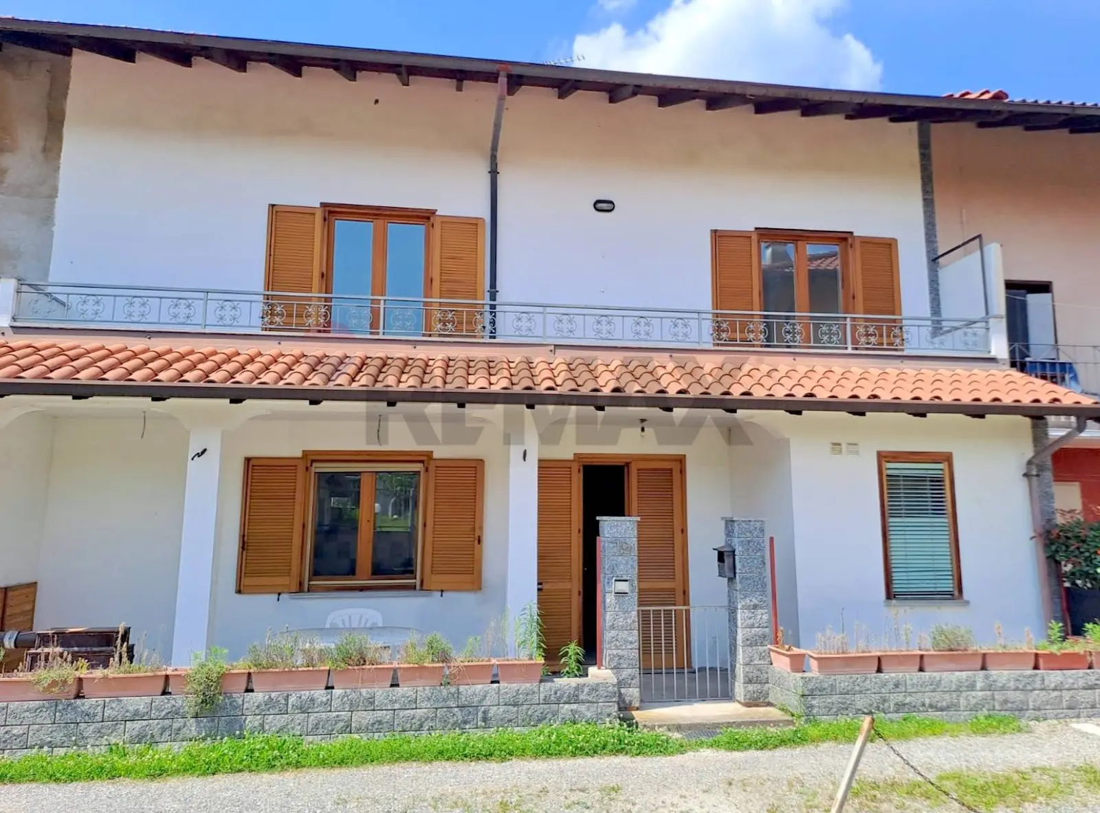 Casa Indipendente in Vendita a Castelletto sopra Ticino