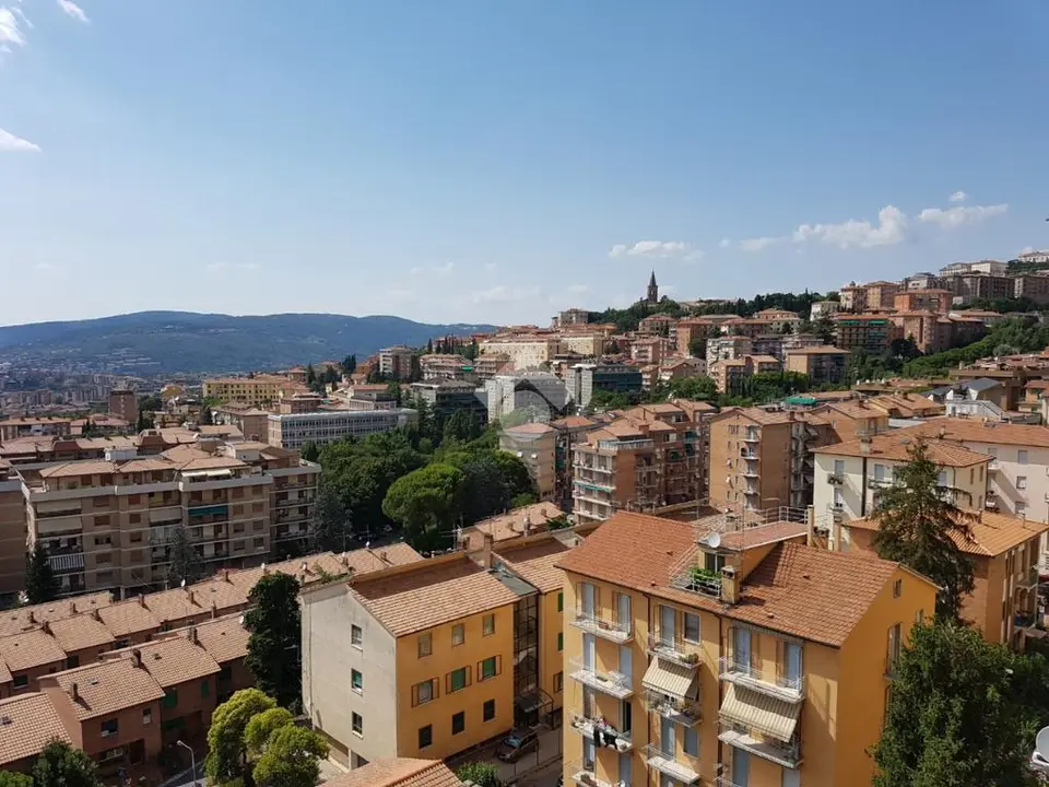 Quadrilocale in vendita a Perugia