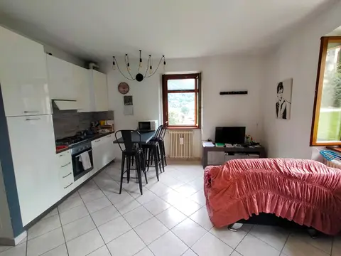 Appartamento in Via Castello 7, Centro Valle Intelvi (CO)