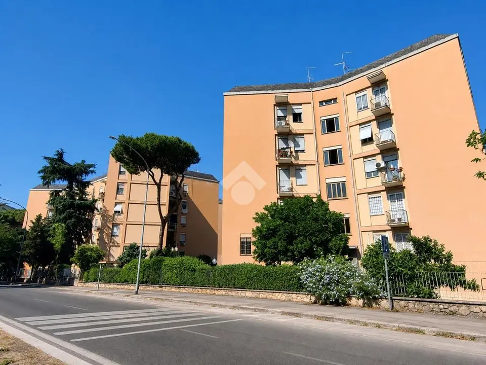 Quadrilocale in vendita a Roma