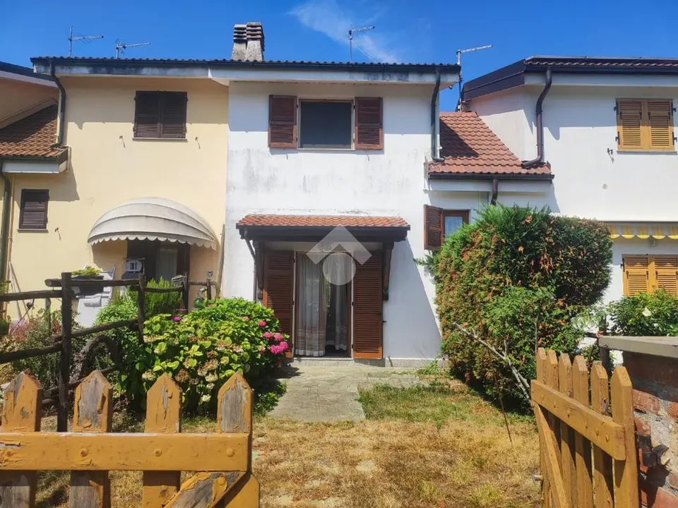 Villa a schiera in vendita a Casella
