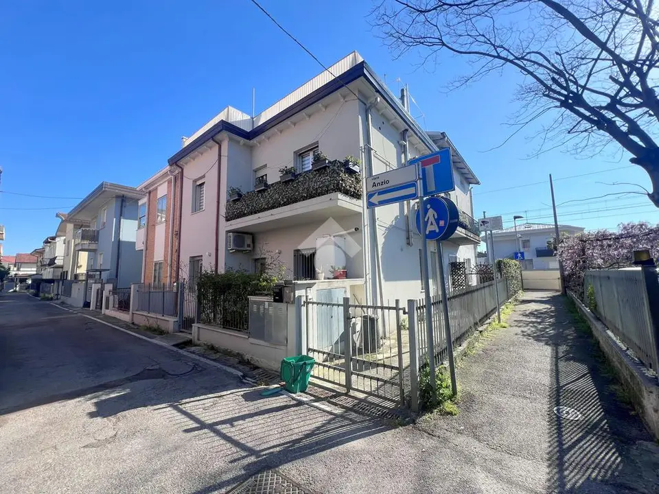 Trilocale in vendita a Rimini