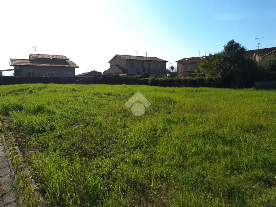 Grundstück zum Kauf in San Giuliano Terme