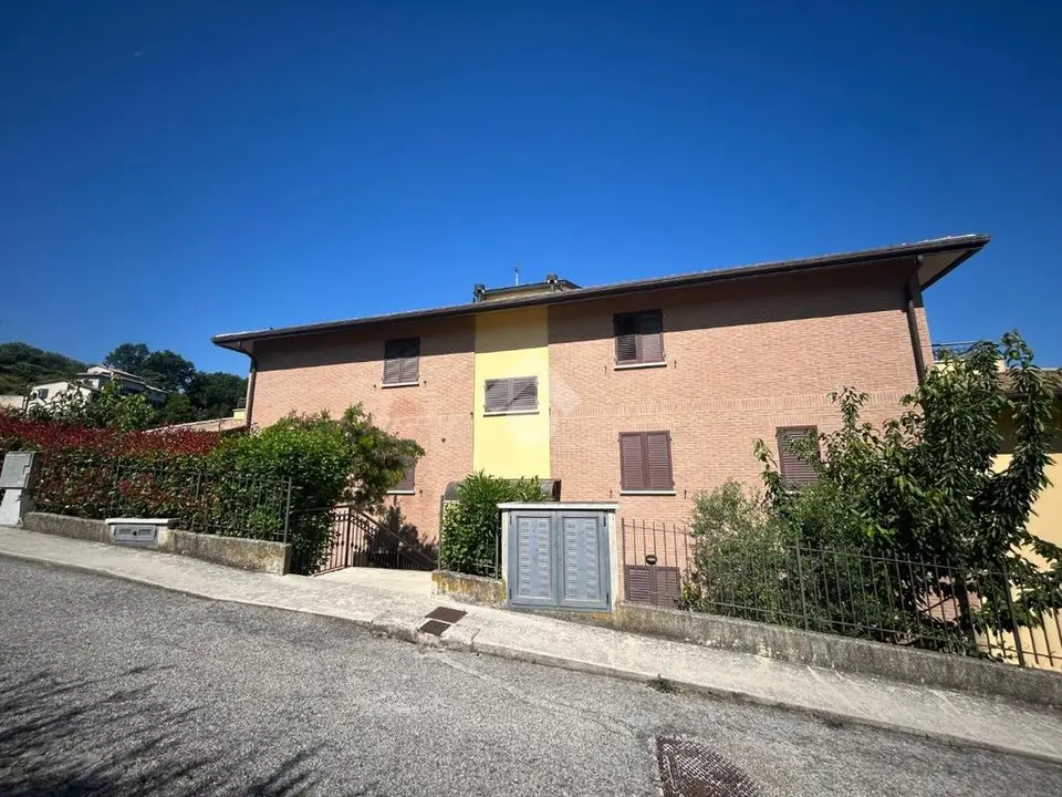 Trilocale in vendita a Bettona