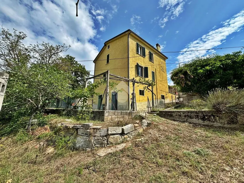 Casa semindipendente in vendita a Gualdo Tadino