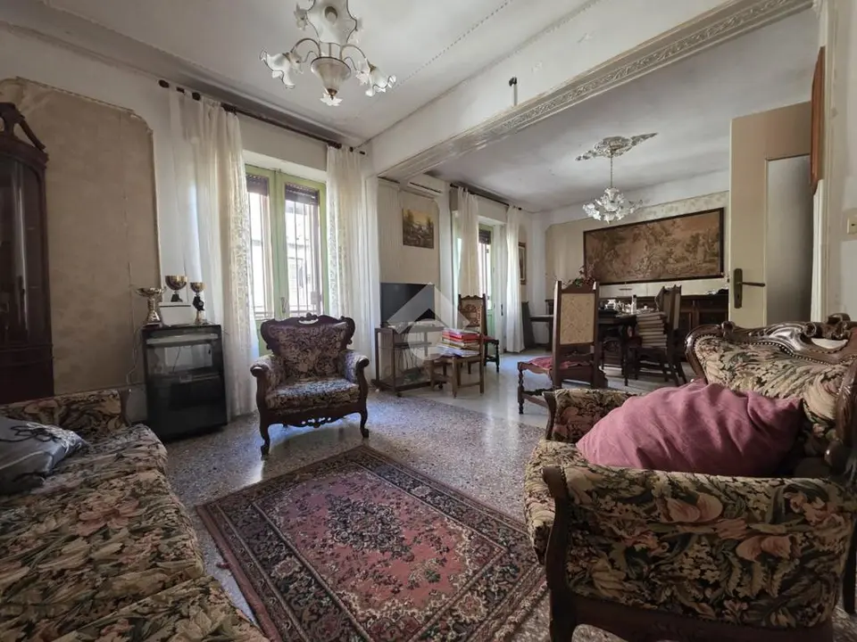 Quadrilocale in vendita a Reggio Di Calabria