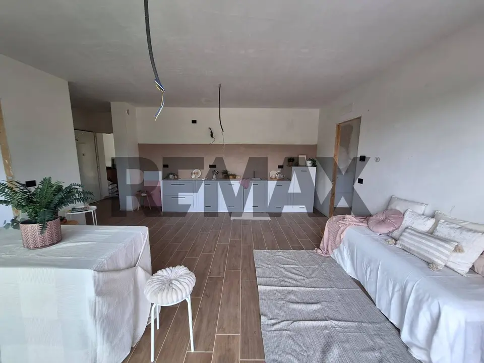 Appartamento in Vendita a Lomazzo