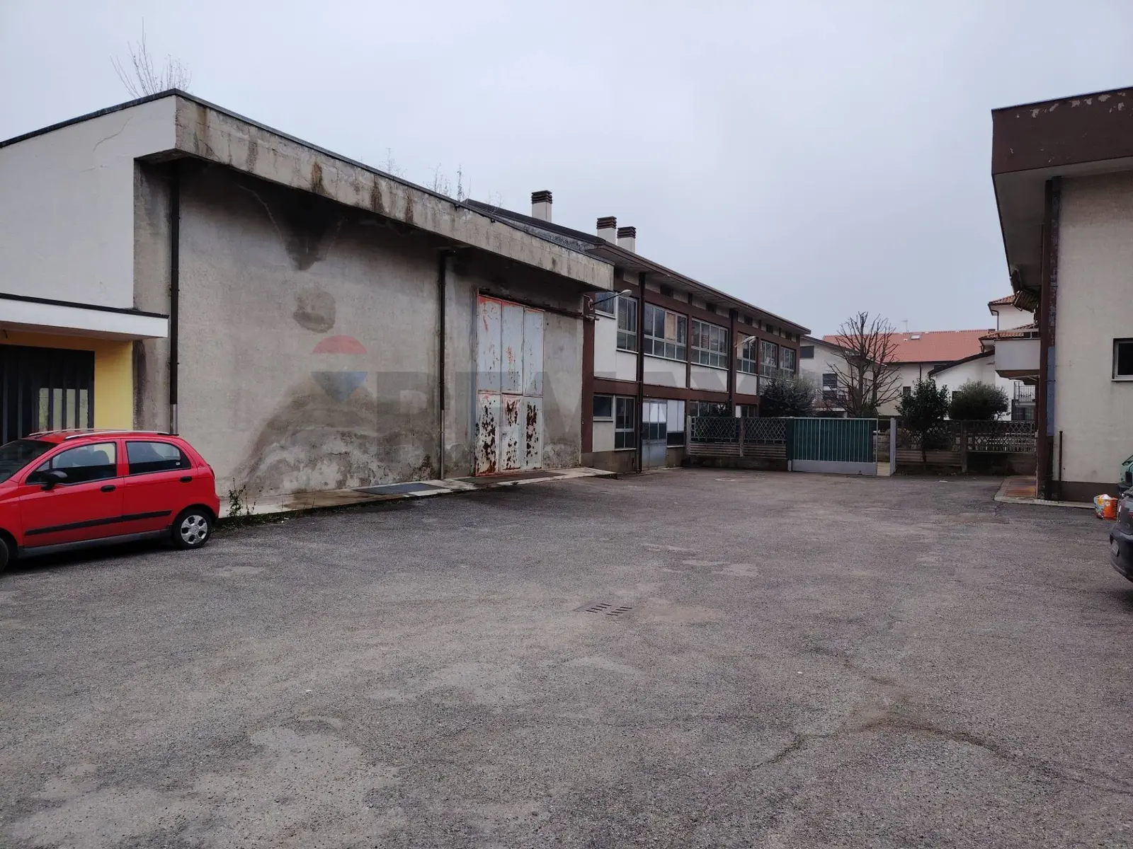 Capannone Industriale in Vendita a Turate