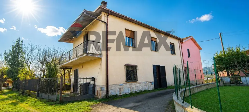 Casa Semindipendente in Vendita a Arce