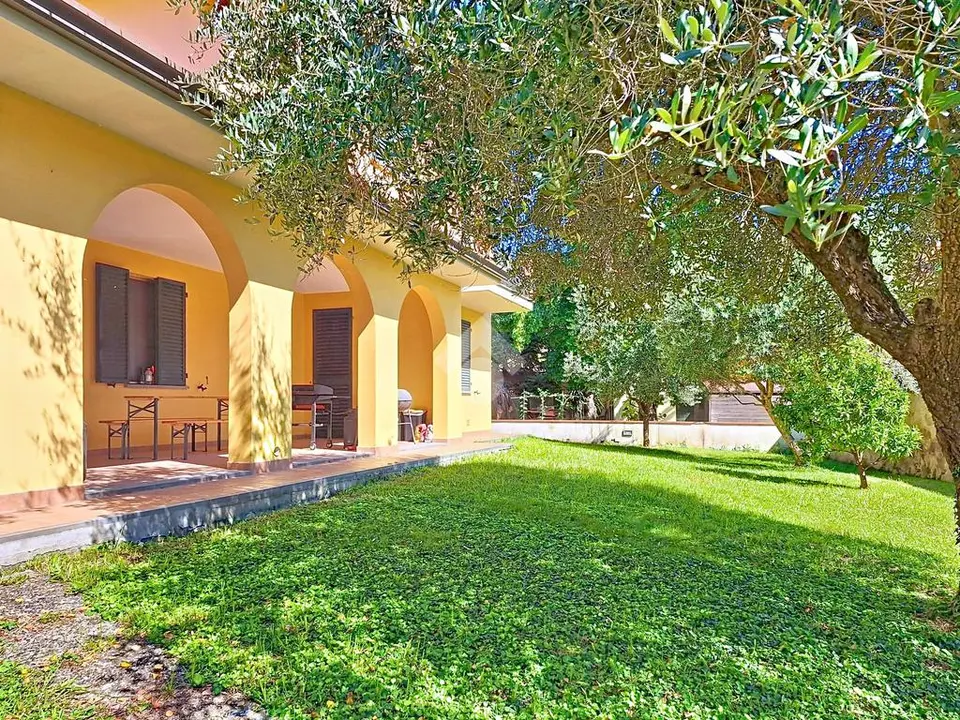 Villa singola in vendita a San Giuliano Terme