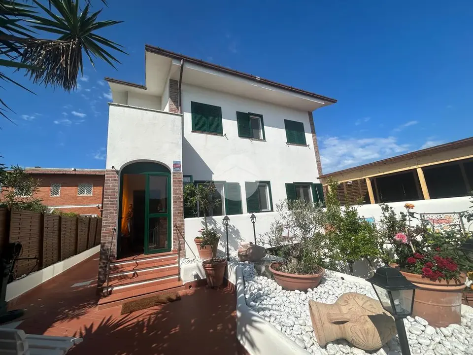 Villa singola in vendita a Anzio