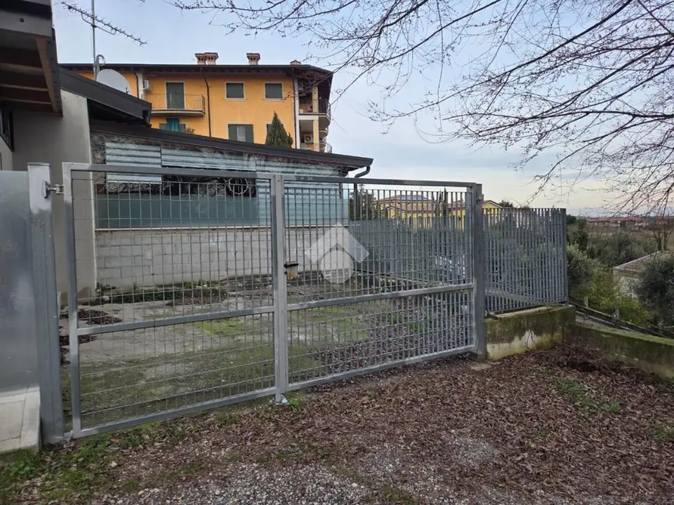 Posto auto in vendita a Pozzolengo