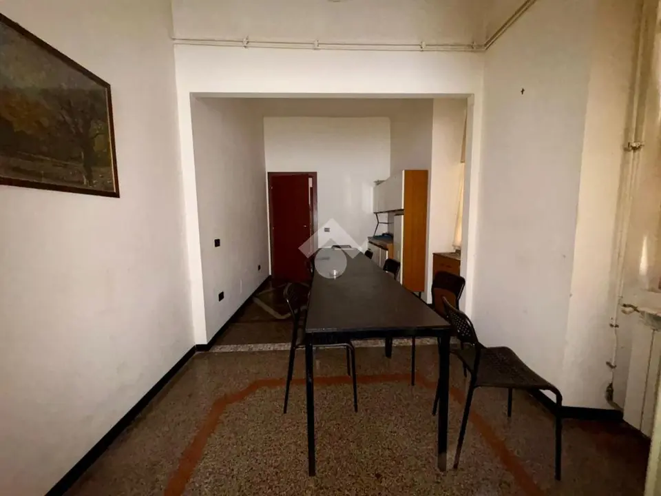 6 locali in vendita a Genova