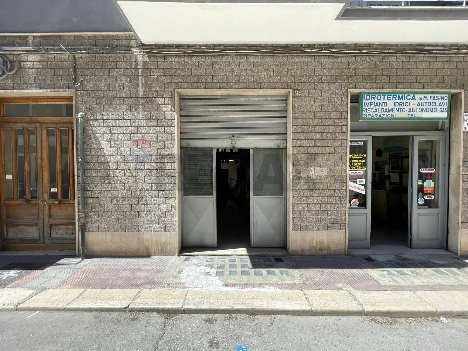 Magazzino in Vendita a Bari