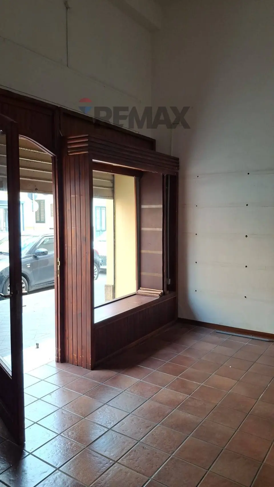 Locale Commerciale in Affitto a Santa Flavia