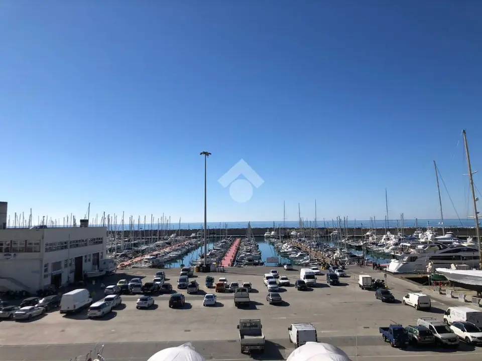 Quadrilocale in vendita a Lavagna