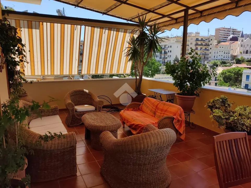 Casa indipendente in vendita a Reggio Di Calabria