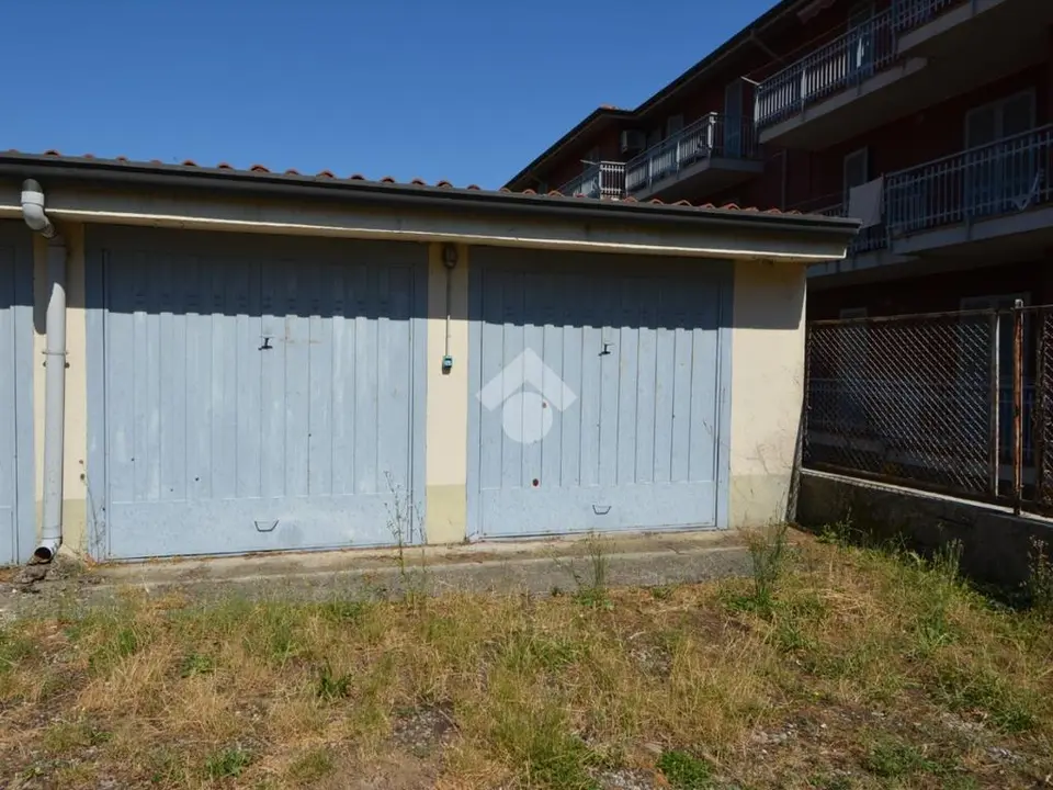 Box / posti auto in vendita a Capriate San Gervasio