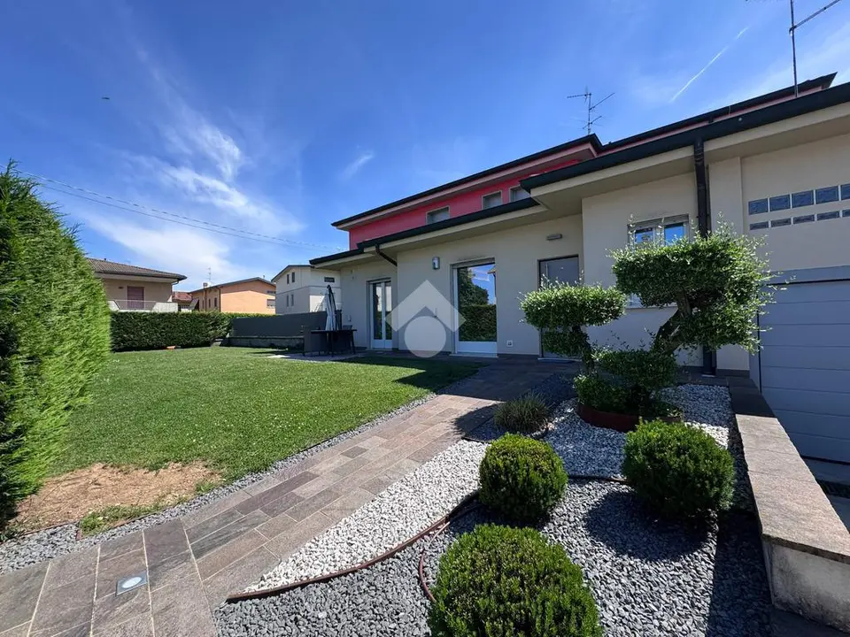 Villa singola in vendita a Cologno Al Serio