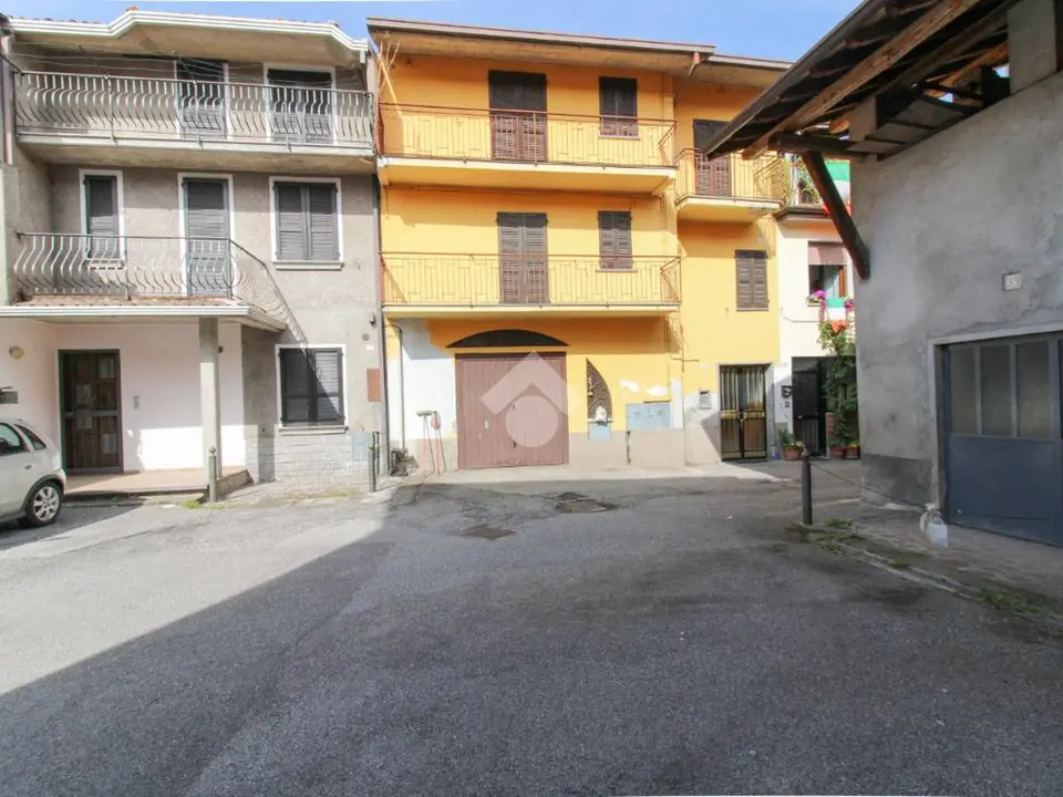 Casa semindipendente in vendita a Sabbio Chiese