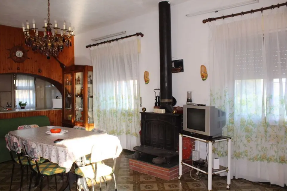 Villa in Via Toscana 16, Belmonte Mezzagno (PA)