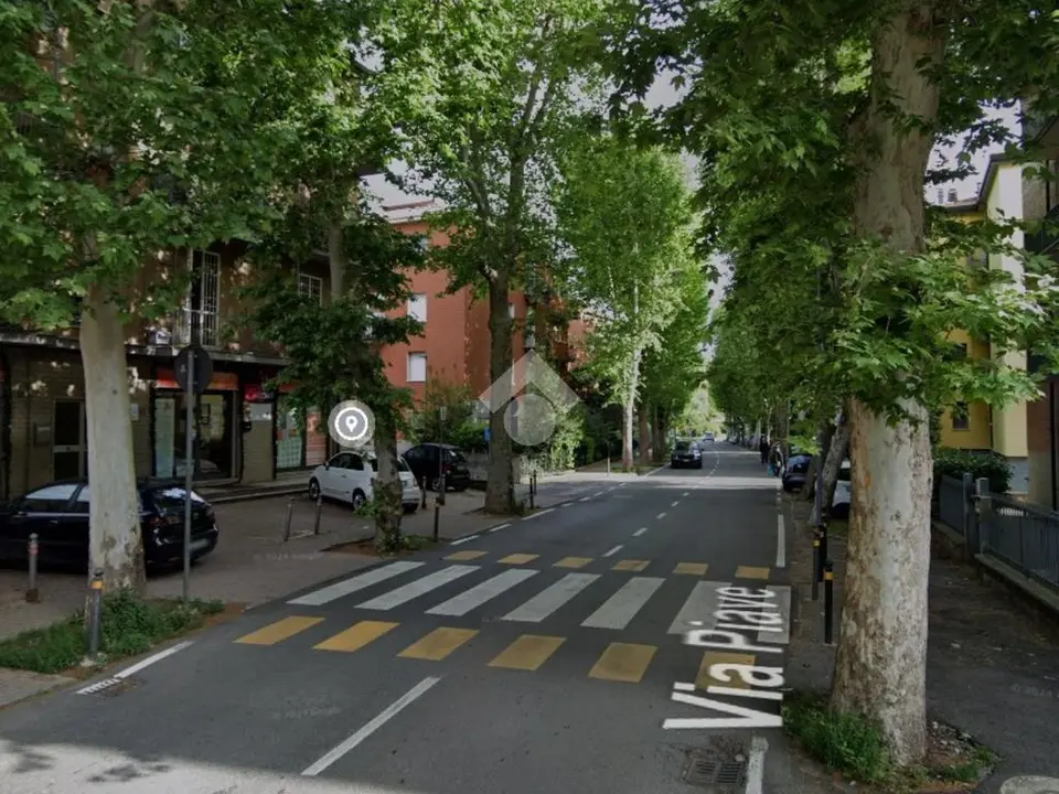 Box / posti auto in affitto a Casalecchio Di Reno