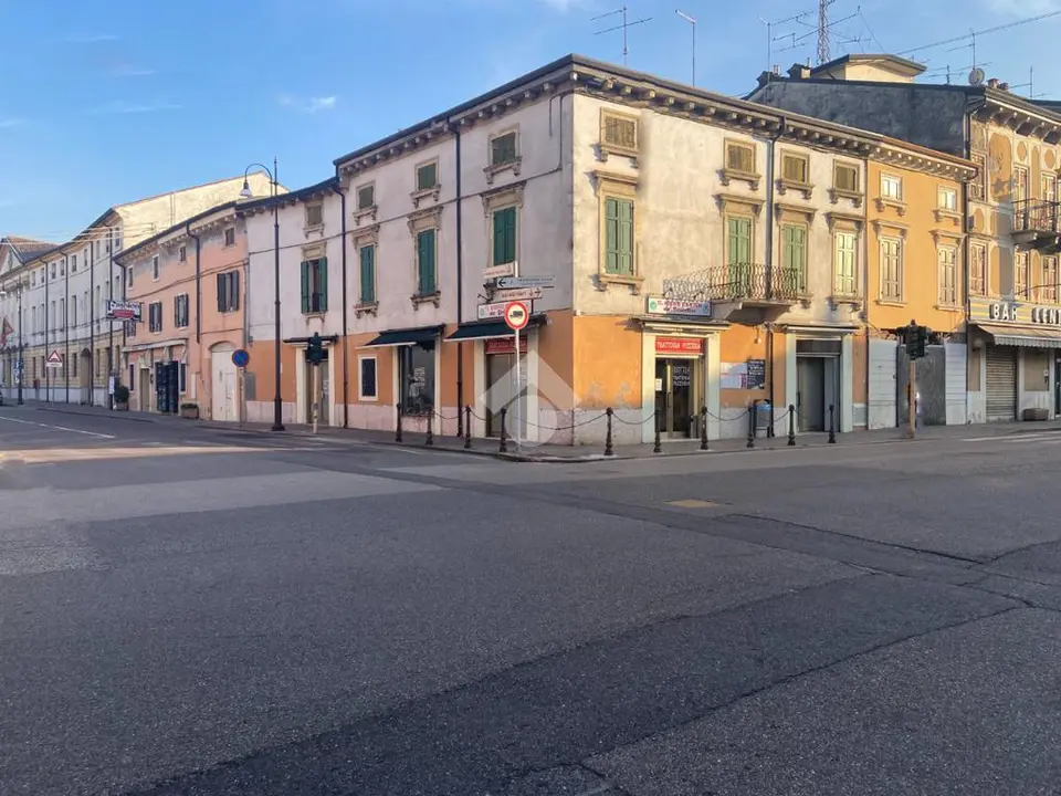 Casa indipendente in vendita a Isola Della Scala