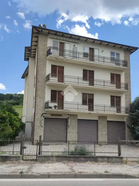 6 locali in vendita a Valfabbrica